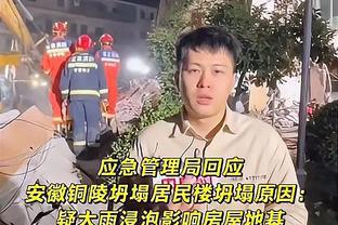 字母哥：季中锦标赛赋予了比赛更多意义 有机会拿另一个奖杯很棒